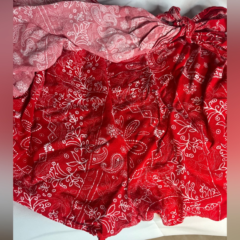 VENUS, Red Bandana Print Skort-Americana look! - Picture 4 of 12
